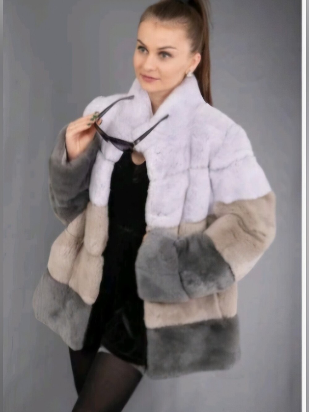 Luxury Chinchilla Women's Colorblock Fur Coat - Gray & Cream